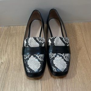 M. Gemi loafers, low heel with snake skin print size 39